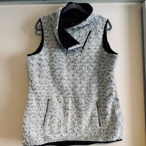 Wooly Bully Wear Pullover Vest size Large